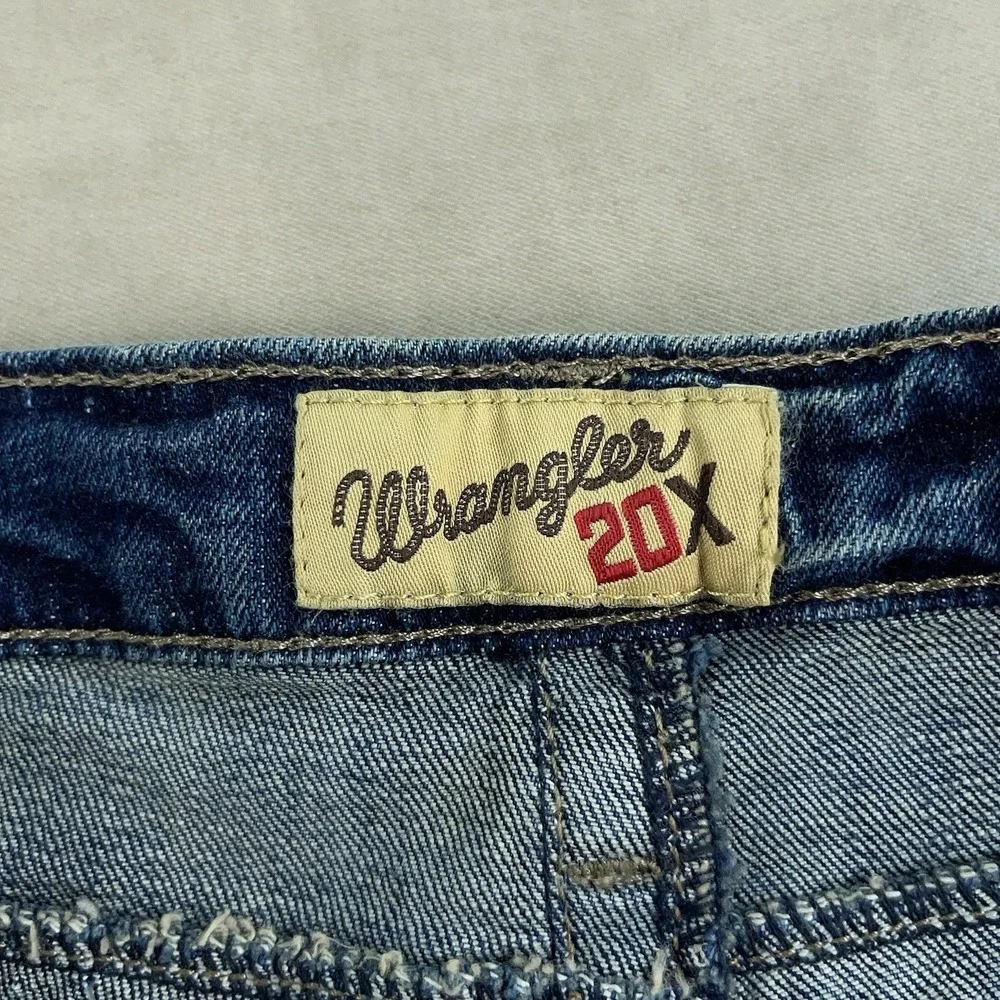 Wrangler 20X Style 44 Mens Slim Straight Leg Jeans Medium Wash 34x32 Western